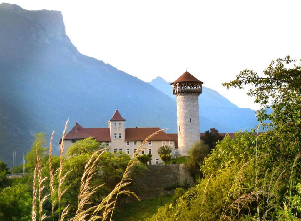 Le donjon des seigneurs de Faverges